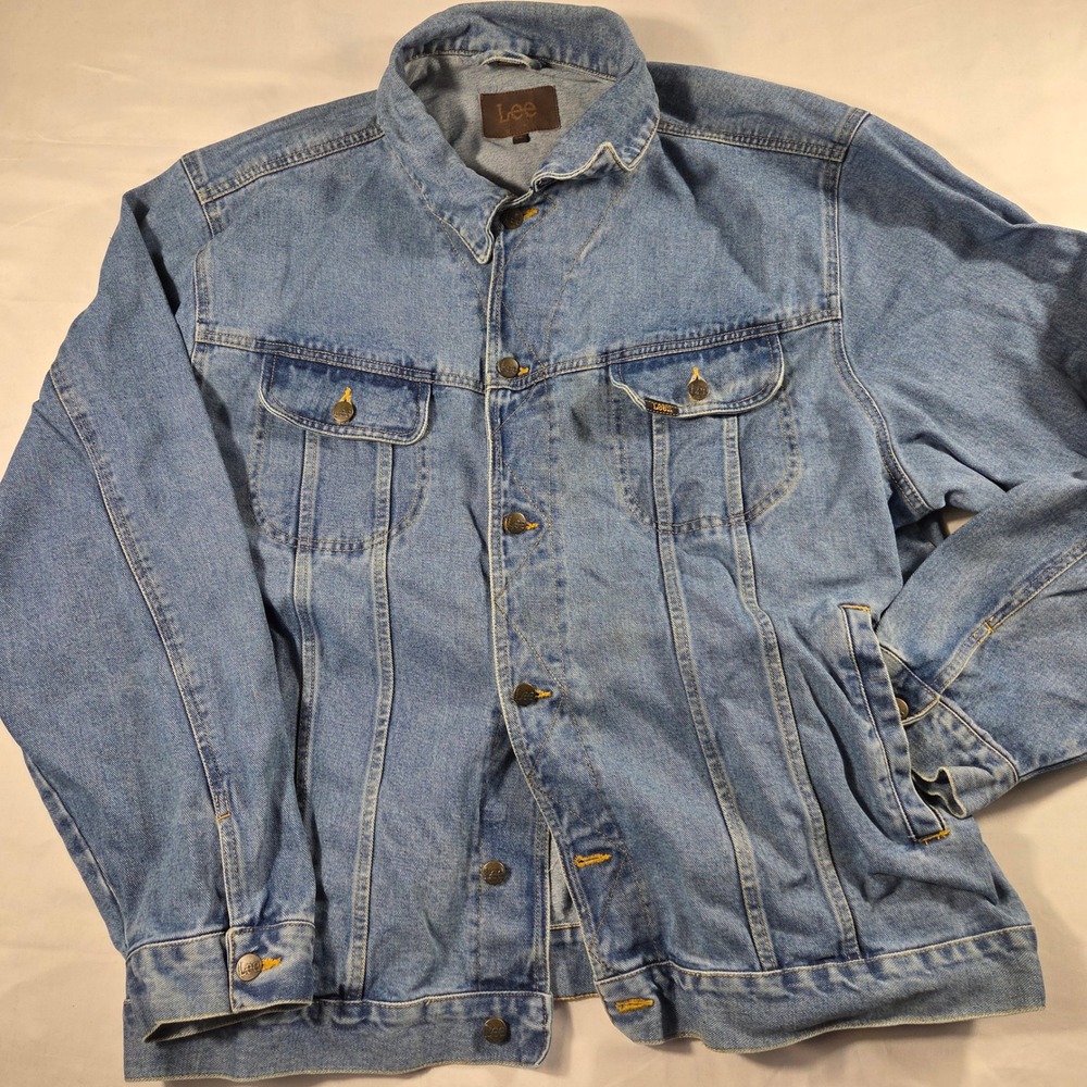 Lee Outerwear Mens XXL Denim Trucker Jacket Medium Wash Blue Button Up